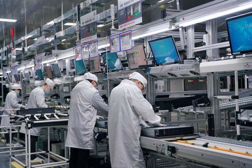 在這些工廠、農(nóng)田、服務(wù)區(qū)，看見智能中國的草蛇灰線